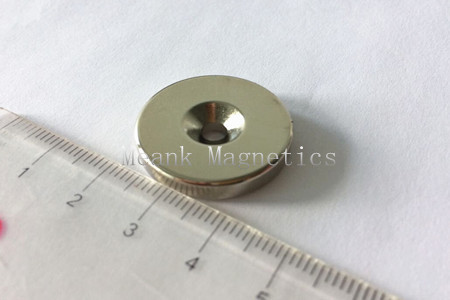 D25xd9.6/4.5x5mm NdFeB magnete controaffondato