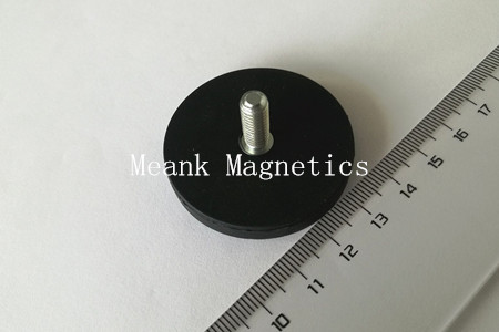 magneti neodimio rivestiti in gomma con fusto di filetto esterno